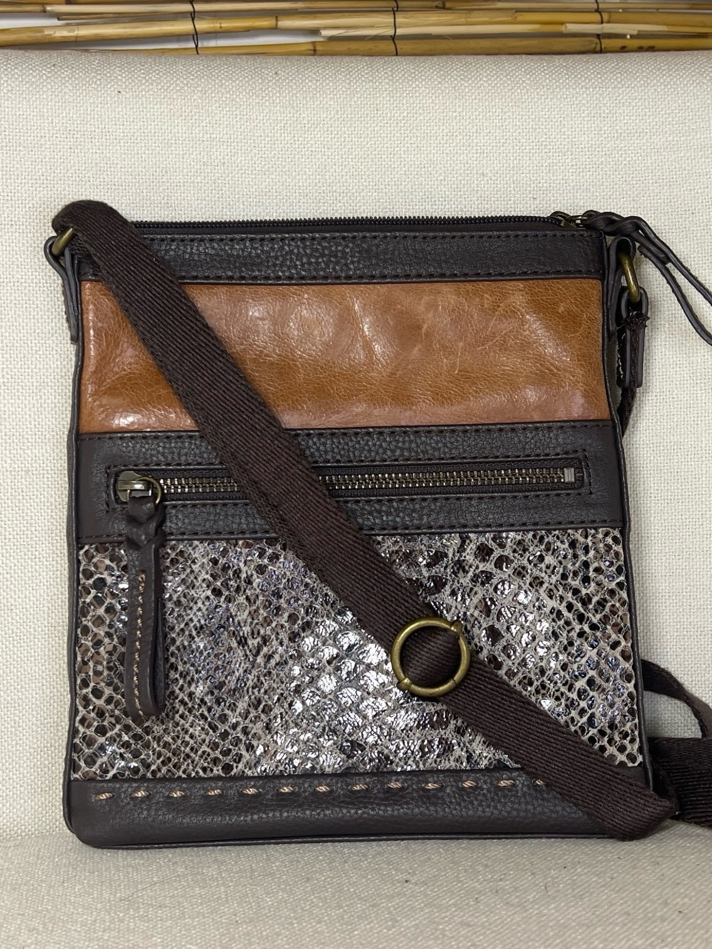 The Sak stunning Crossbody Bag in Dark Brown, Tan and Snake-Print